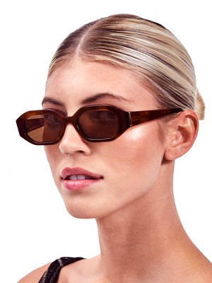 Devon Windsor: Rome Sunglasses (ROMSUN-BRN)
