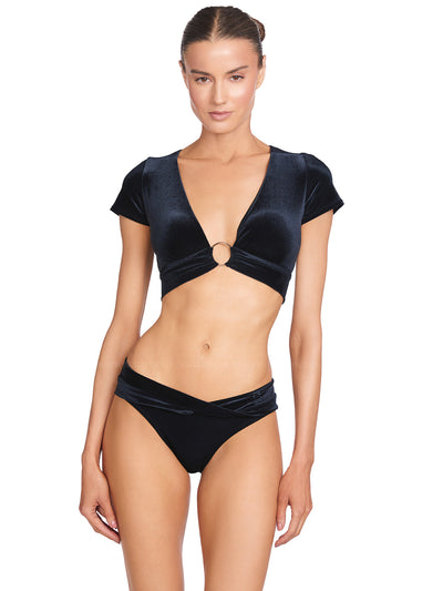 Robin Piccone: Roxy T Shirt-Roxy Twist Bikini (220609-BLK-220666-BLK)
