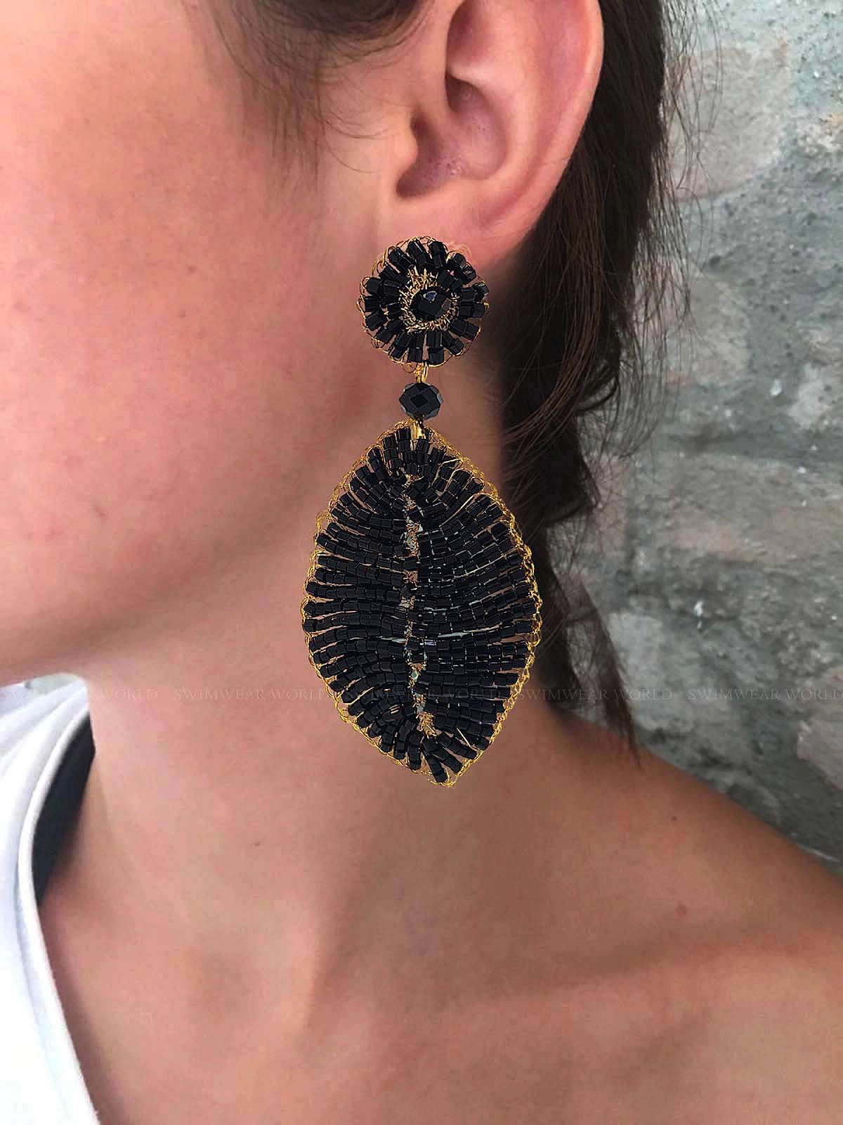 Lavish by Tricia Milaneze: Leaf Earring (301-001-014)