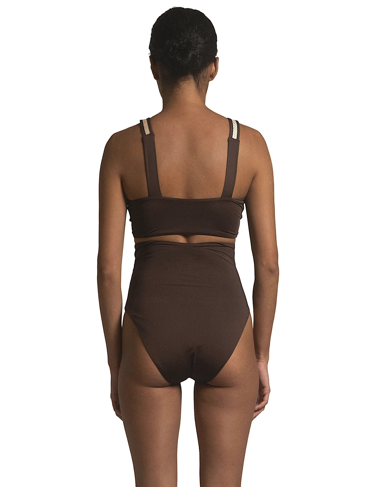 Armantia: Yanet One Piece (O324-DABR)