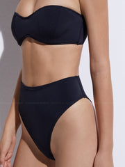 Oye Swimwear: The Strapless Bikini (STRT-BLK-STRB-BLK)