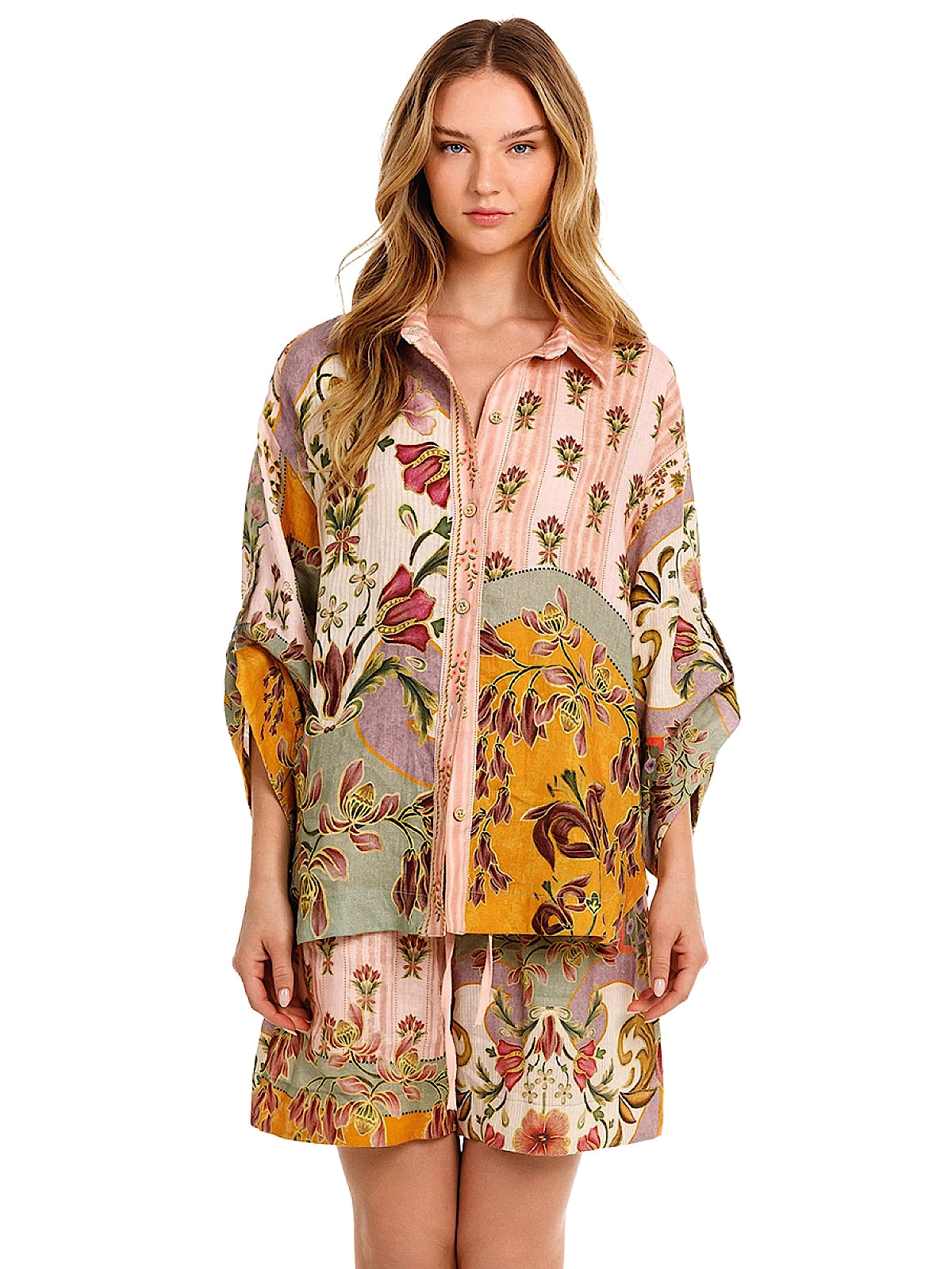 Agua Bendita: Chrissy Shirt-Renata Shorts (20011-20012)