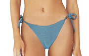 Detail Tri-Detail Tie Bikini