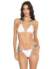 Beach Bunny: Emerson Halter-Emerson Bikini (B2303T4-WHTE-B2303B1-WHTE)