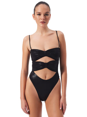 LilyRose: Overdone One Piece (528OBS)