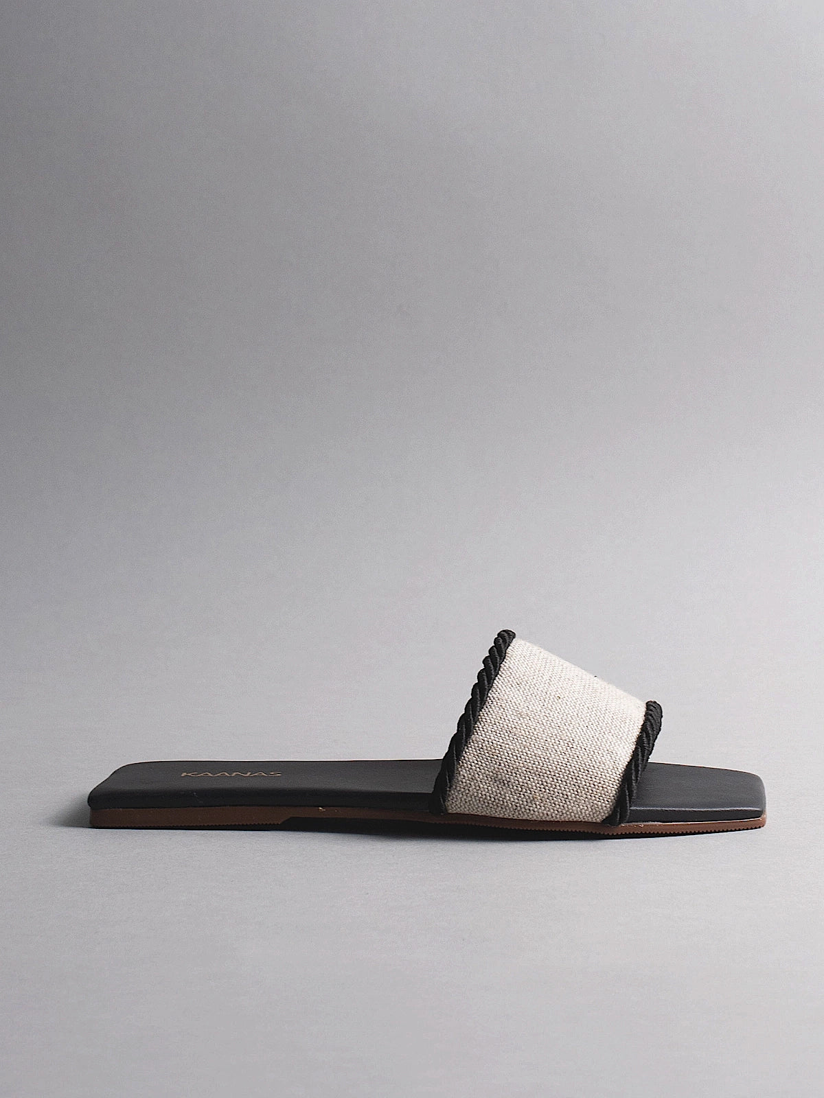 Kaanas: Finn Canvas Square Toe Slide (K00152R-FINN-BLK)