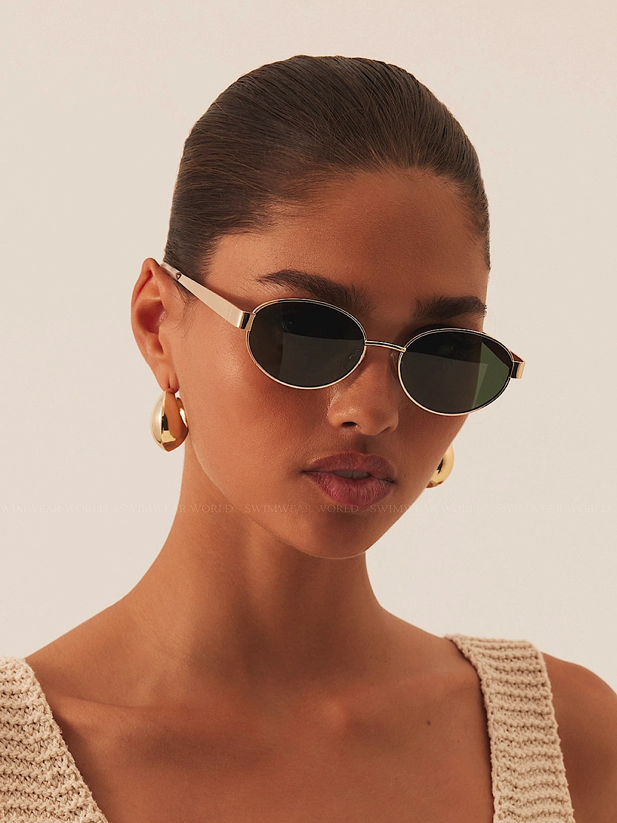 Banbe Eyewear: The Evangelista Sunglasses (THEEVNGLSTA-GLDGRN)