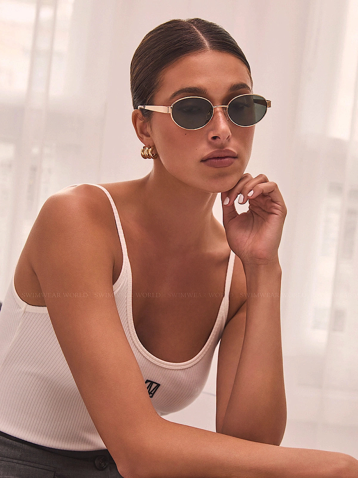 Banbe Eyewear: The Evangelista Sunglasses (THEEVNGLSTA-GLDGRN)