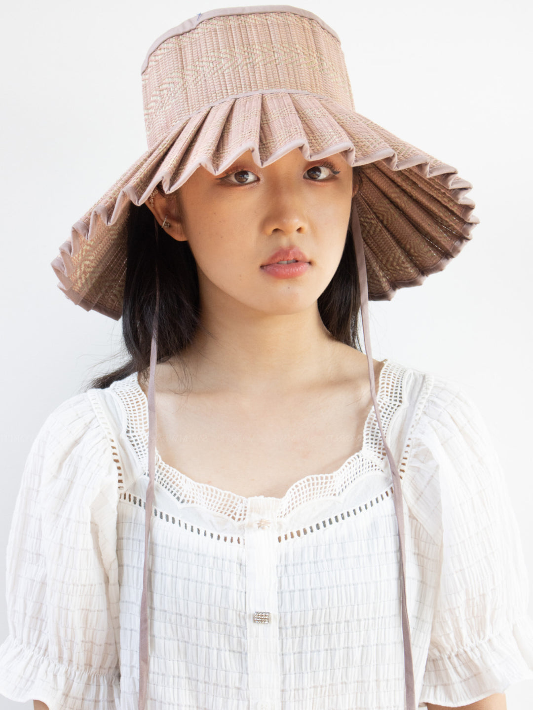 Lorna Murray: Flores Bungalow Capri Hat (LMCAPRFLOR0040M